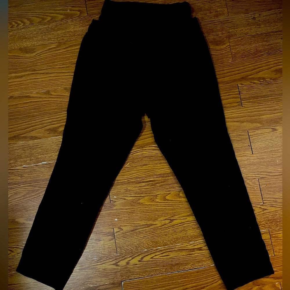 Women’s Black Maternity Capris